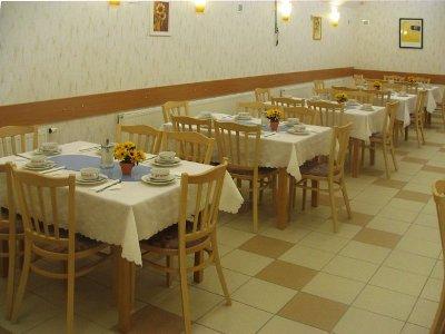 Hotel Stalehner Wina Bagian luar foto