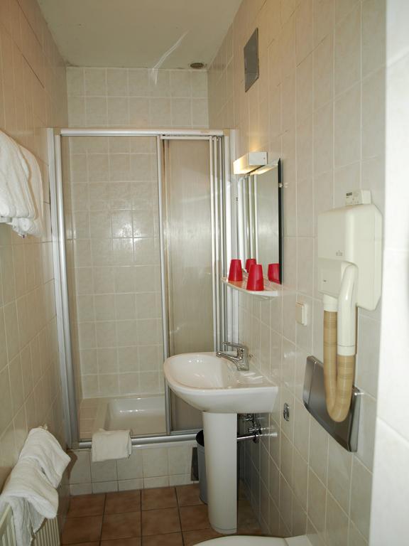 Hotel Stalehner Wina Ruang foto