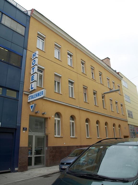 Hotel Stalehner Wina Bagian luar foto